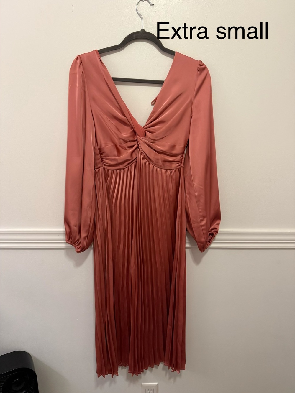 Women's Rust Pleated Midi Dress with Twist Front